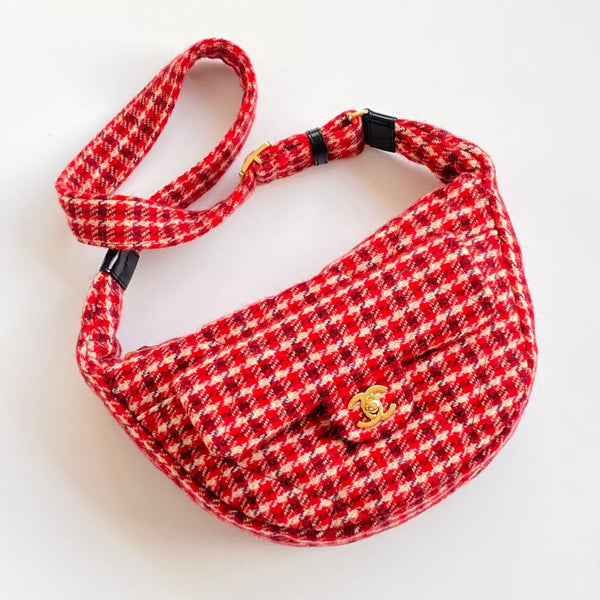 CC Houndstooth 30 Hobo Bag Red Wool Tweed