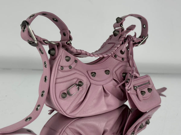 BORSA A TRACOLLA PICCOLA LE CAGOLE 26 CON STRASS IN PELLE DI AGNELLO ROSA CREPE