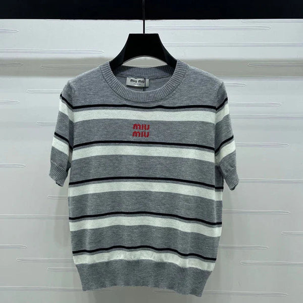 Miumiu 2026 Haut en tricot rayé à manches courtes col rond en coton gris 352436