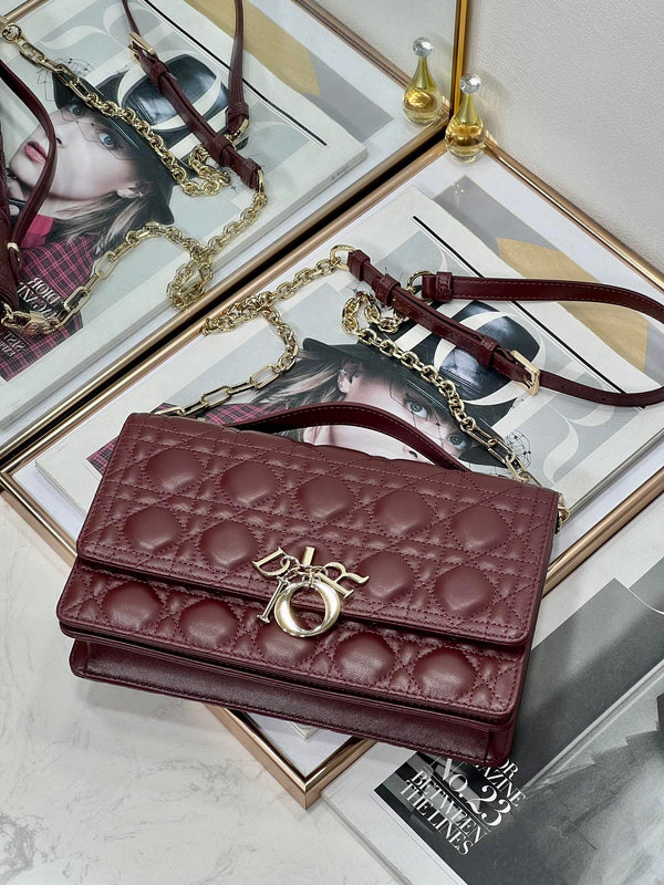 MY CD 24 BORSA CON MANICO IN PELLE DI AGNELLO BORDEAUX