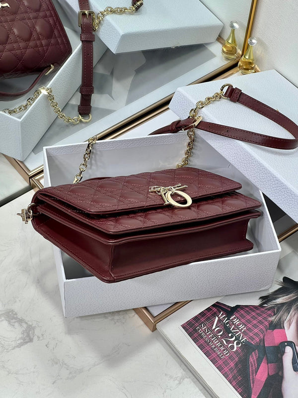 MY CD 24 BORSA CON MANICO IN PELLE DI AGNELLO BORDEAUX