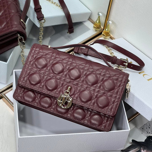 MY CD 24 BORSA CON MANICO IN PELLE DI AGNELLO BORDEAUX