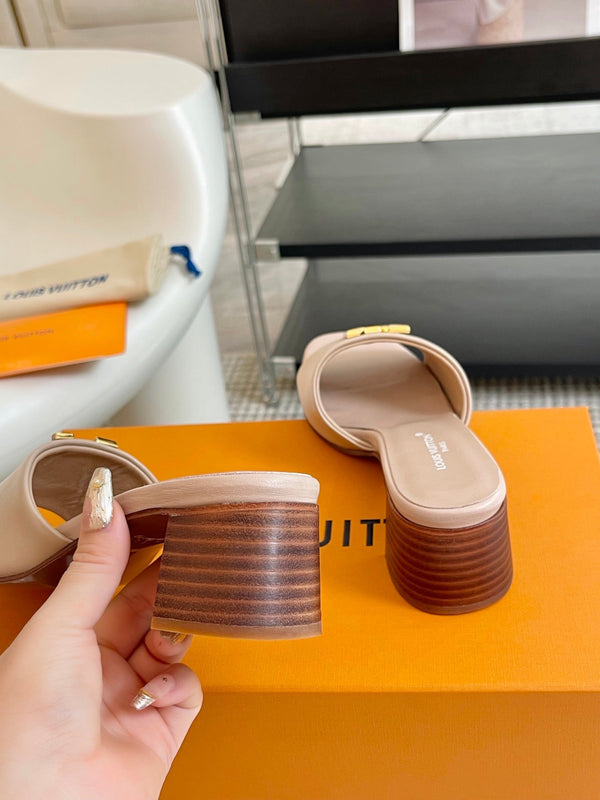 lv capri mule 45mm in pelle di vitello beige