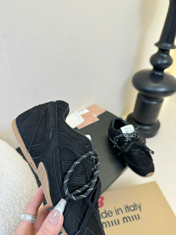 Miu x NB Sneaker Black Suede 235809
