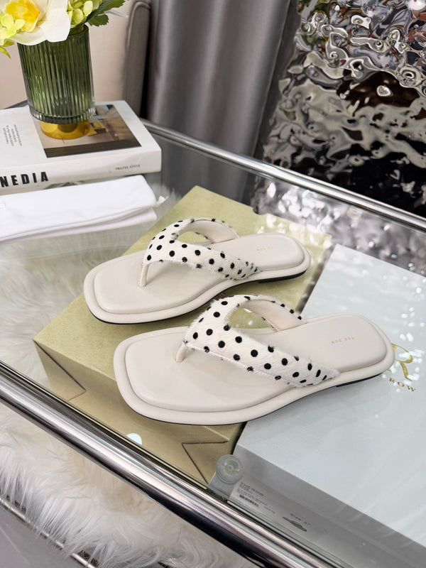 The Row Ginza Thong Sandals White Sheepskin Horsehair 707575