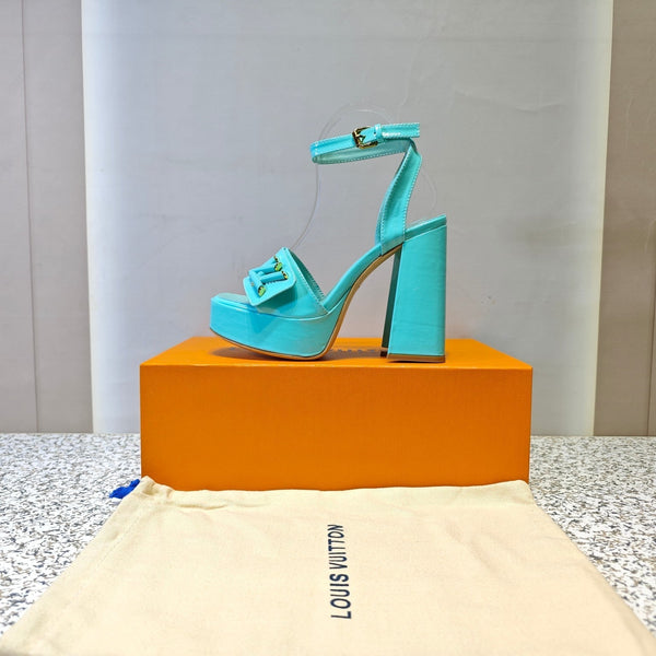 Sandalo con plateau LV Shake 110 mm in pelle verniciata turchese 456138