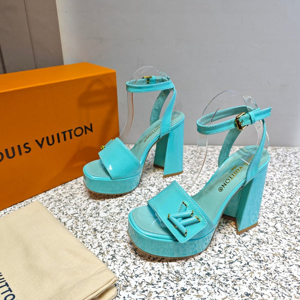 Sandalo con plateau LV Shake 110 mm in pelle verniciata turchese 456138