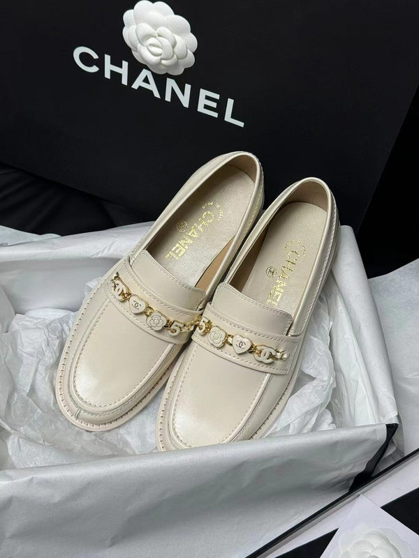 CC Loafers Cream Quilted Calfskin