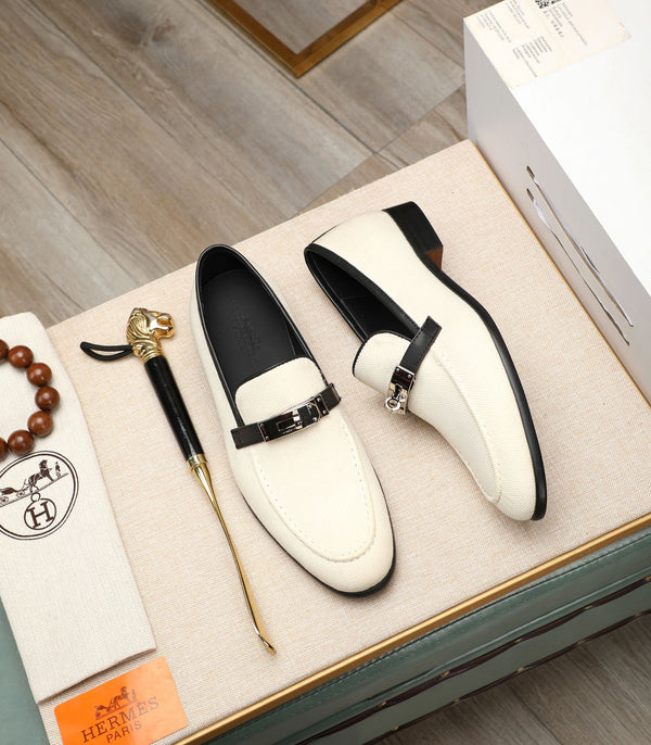 Mocassini HM Destin da uomo in pelle di vacchetta bianca 480427