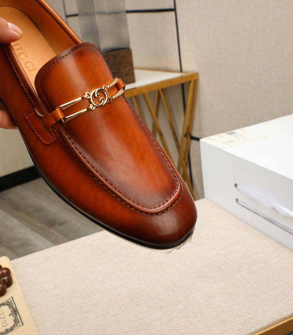 Mocassino GG Phyllis da uomo in pelle di vacchetta marrone 526007