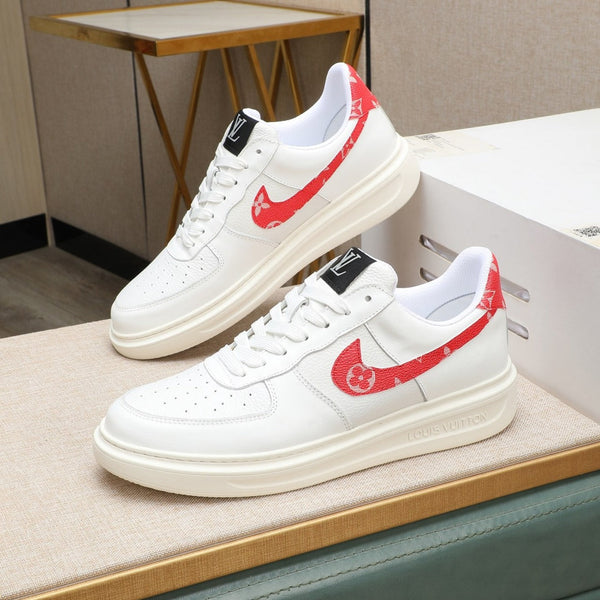 LV AIR FORCE 1 IN PELLE DI VITELLO BIANCA LUCIDA CON LOGO MONOGRAMMA ROSSO