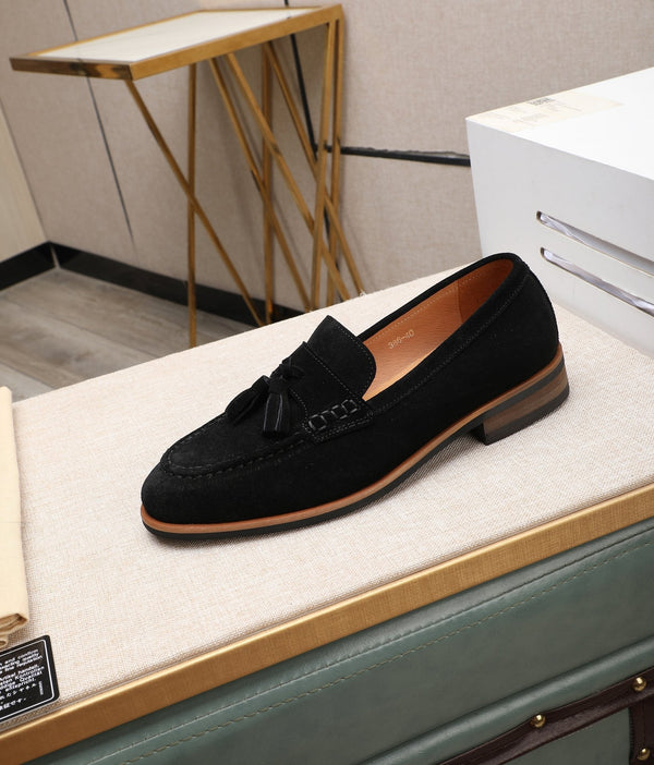 GG Men's Tassel Loafer Black Suede 440167