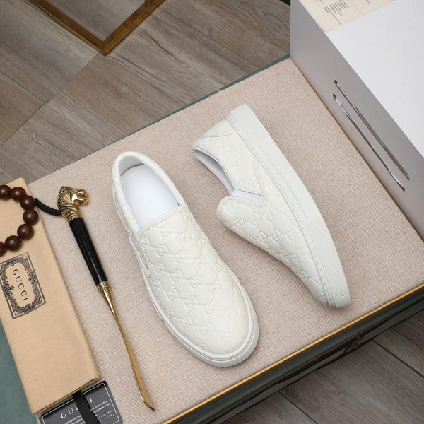 GG Men's Slip on White Embossed Calfskin 518843