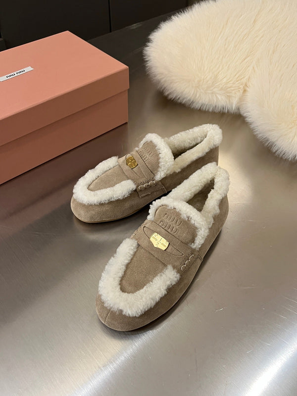 Miu Logo-Embossed Loafer Taupe Suede Shearling 455917