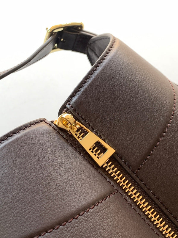 Sac Hammock Loewe 15 cm cuir de veau chocolat