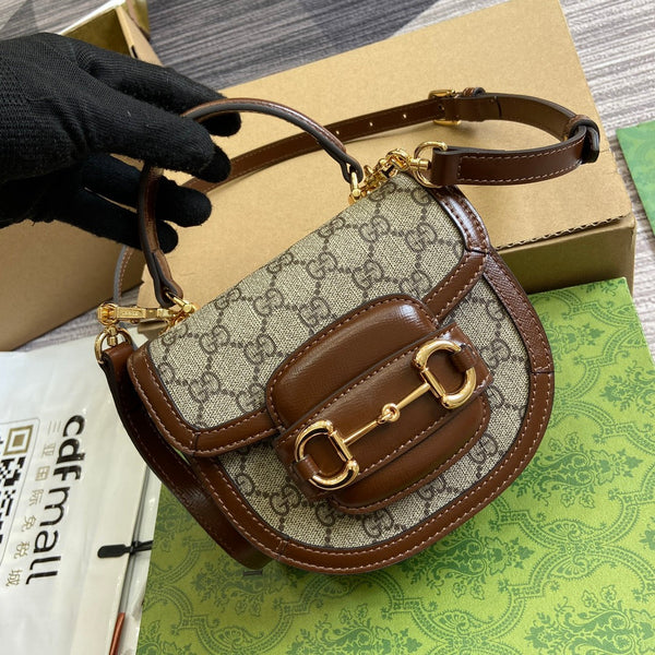 BORSA MINI HORSEBIT 1955 CON MANICO SUPERIORE 18 IN TELA BEIGE E PELLE DI VITELLO MARRONE, FERRAMENTA ORO