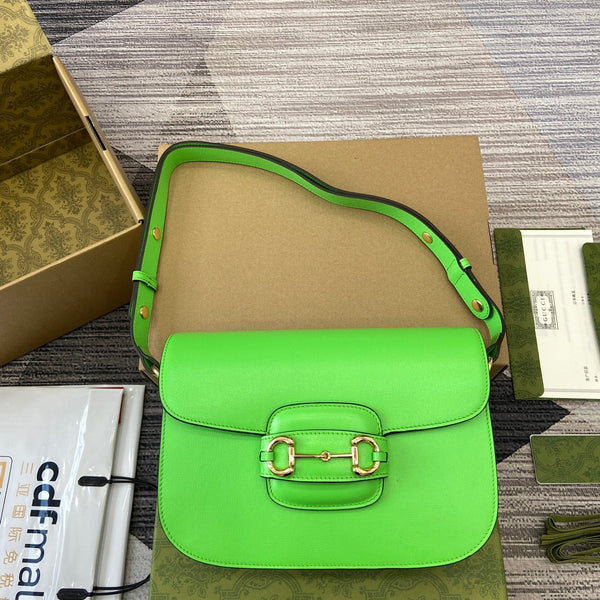 BORSA A TRACOLLA HORSEBIT 1955 25 IN PELLE DI AGNELLO VERDE TIMO E FERRAMENTA ORO