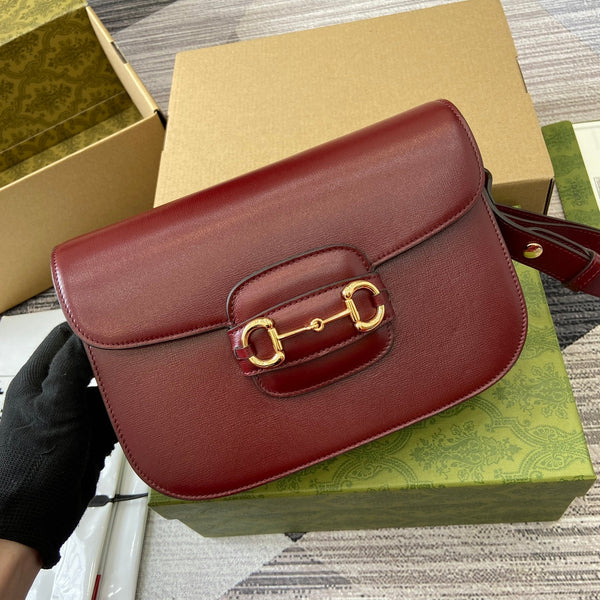 BORSA A TRACOLLA HORSEBIT 1955 25 IN PELLE DI AGNELLO ROSSO VINO CON FERRAMENTA ORO