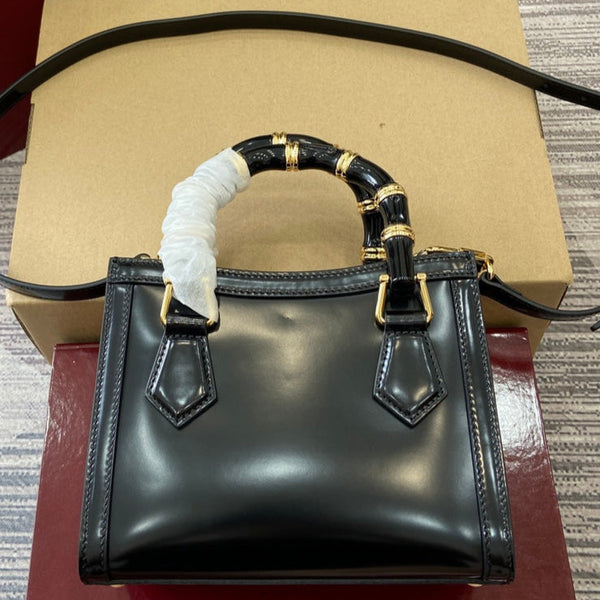 Borsa Gucci Bamboo in pelle nera 339651