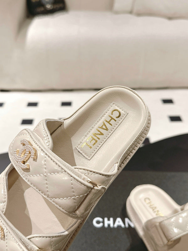 CC 25 Sandalo Dad Mule Beige Crema Pelle Verniciata 237577