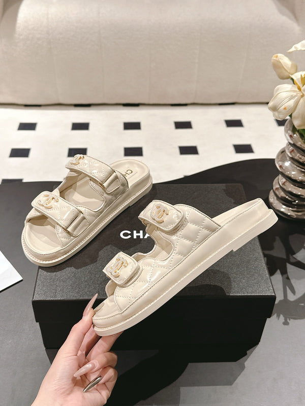 CC 25 Sandalo Dad Mule Beige Crema Pelle Verniciata 237577