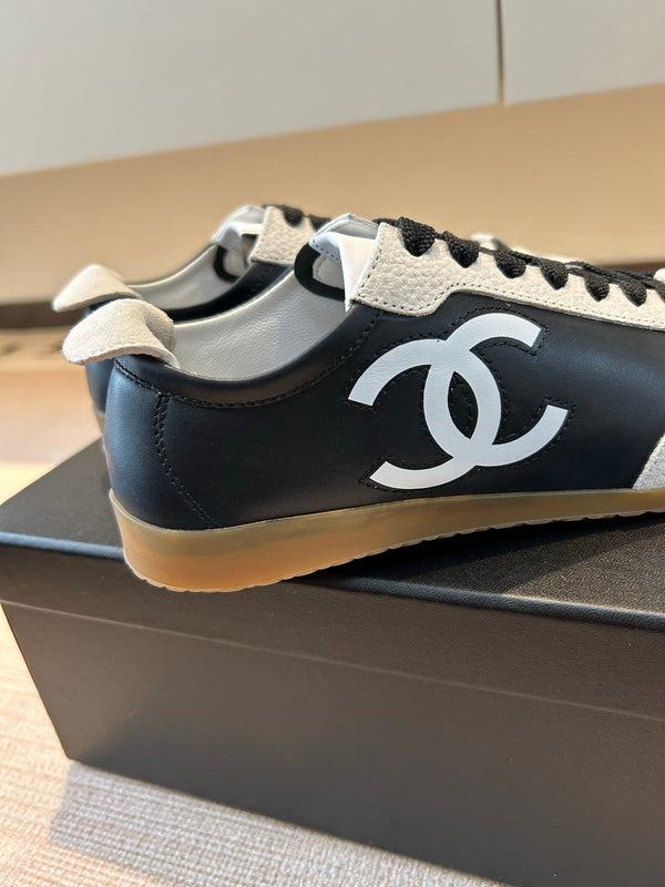 CC 26s Trainers White Black Calfskin & Suede 618697