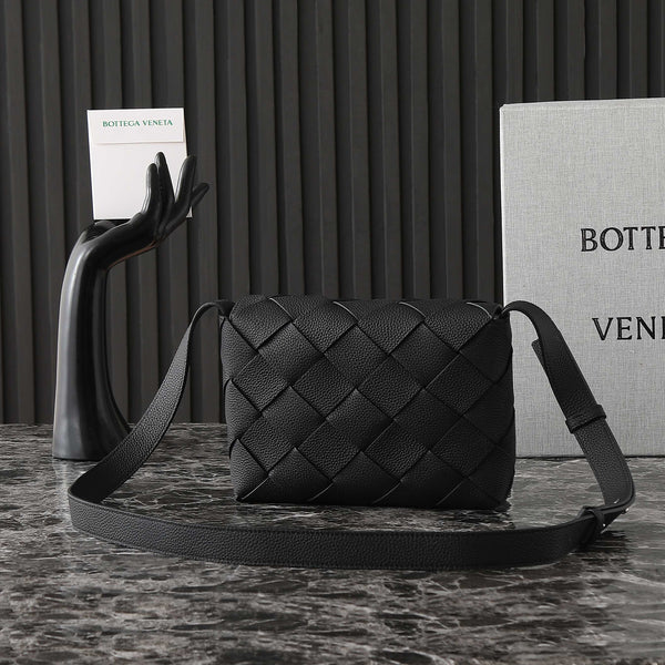BORSA A TRACOLLA BV 25S DIAGO 25,5 IN PELLE DI BUCCIONE NERA
