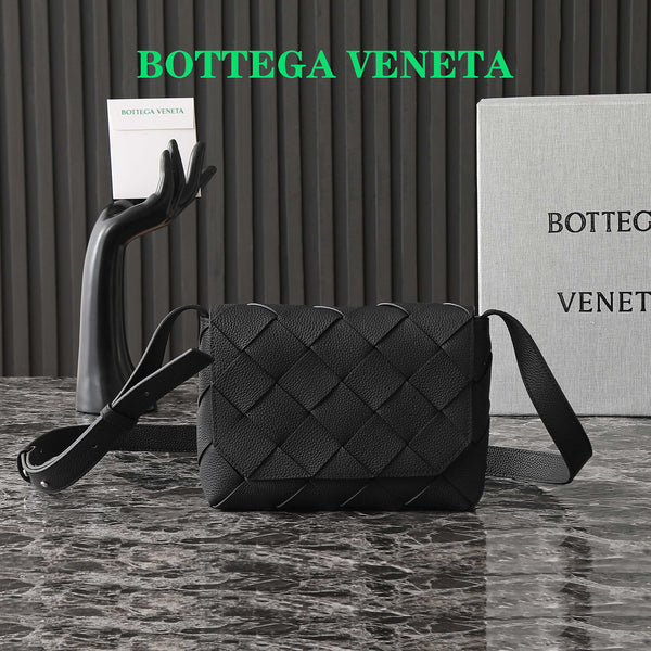 BORSA A TRACOLLA BV 25S DIAGO 25,5 IN PELLE DI BUCCIONE NERA