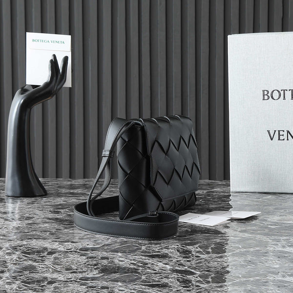 BORSA A TRACOLLA BV 25S DIAGO 25,5 IN PELLE DI VACCA NERA