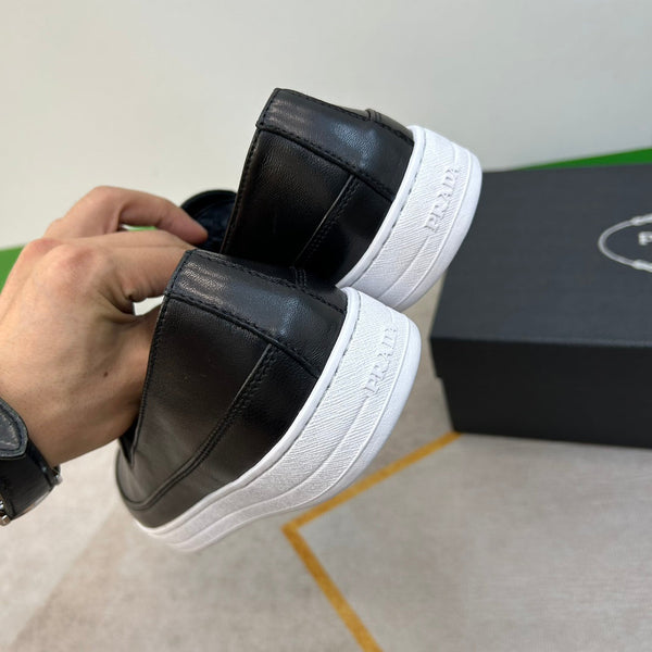 PRA LOAFERS IN BLACK LEATHER
