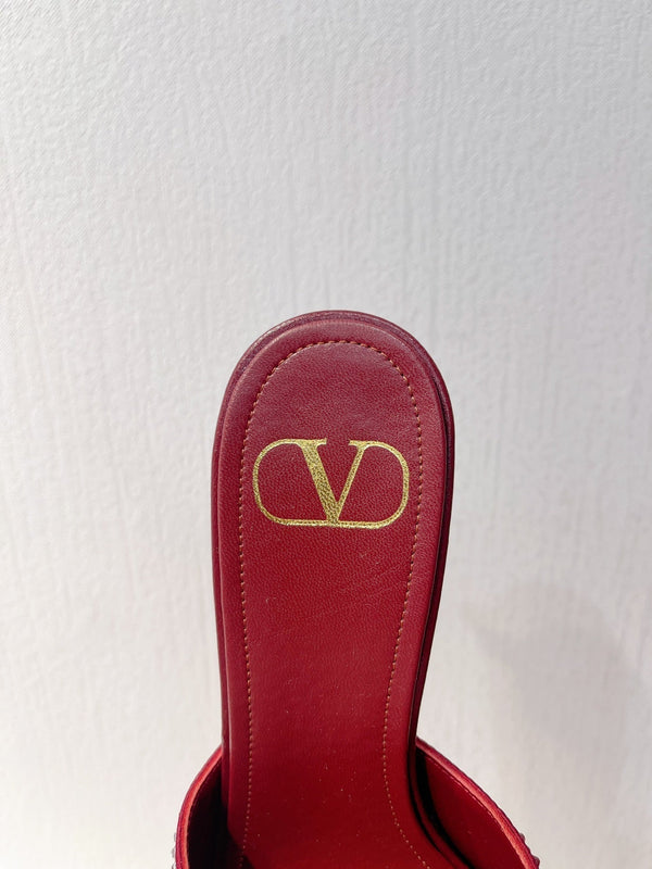 Sandali con tacco alto VT in pelle di pecora rosso rubino 292842