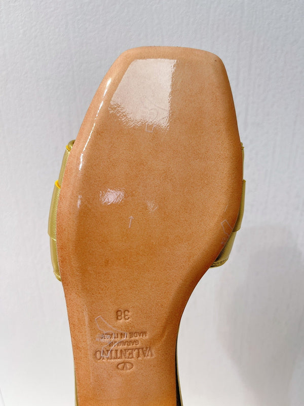 Ciabatte VT Moon in pelle di vacchetta color oro 292862