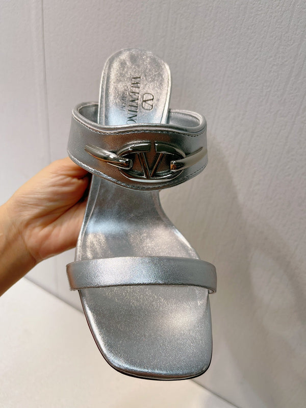 Sandalo con tacco VT in pelle di vacchetta argento 292883