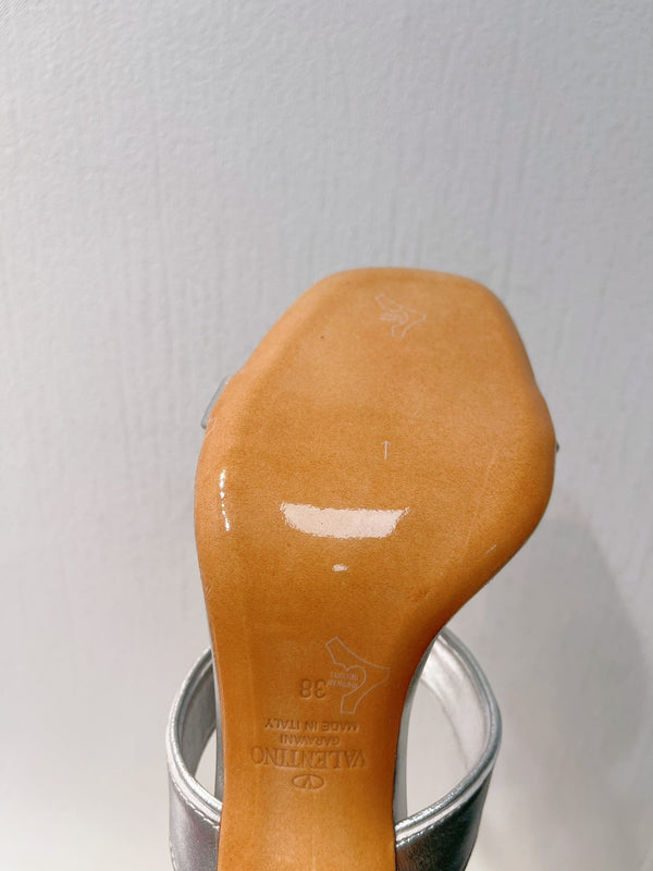 Sandalo con tacco VT in pelle di vacchetta argento 292883