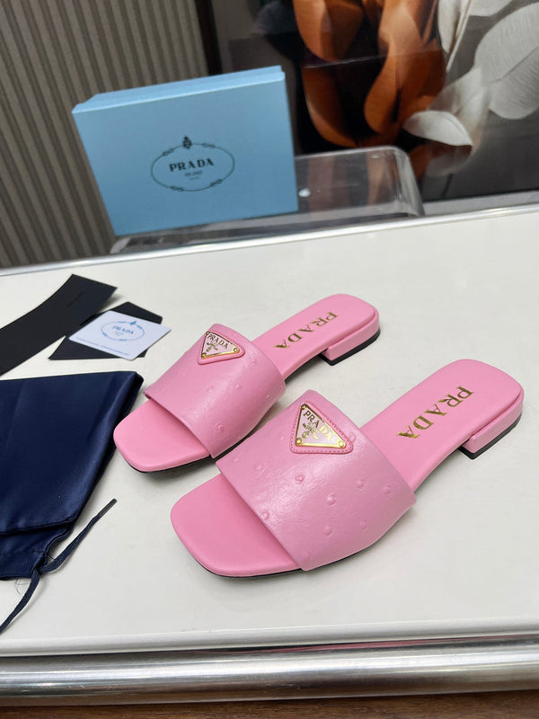 CIABATTE PRA IN VERNICE SAFFIANO MOTIVO STRUZZO PELLE DI VITELLO ROSA