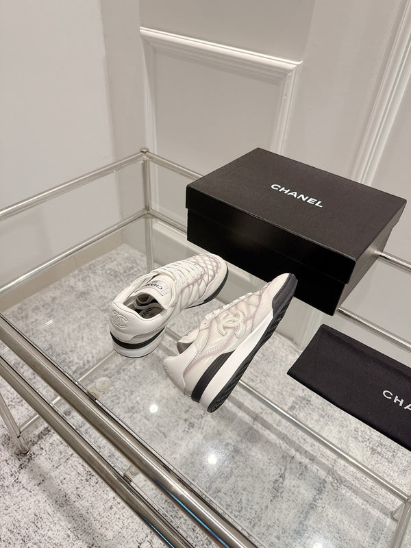 Chanel 25A Sports Shoes White Black Sheepskin 393112