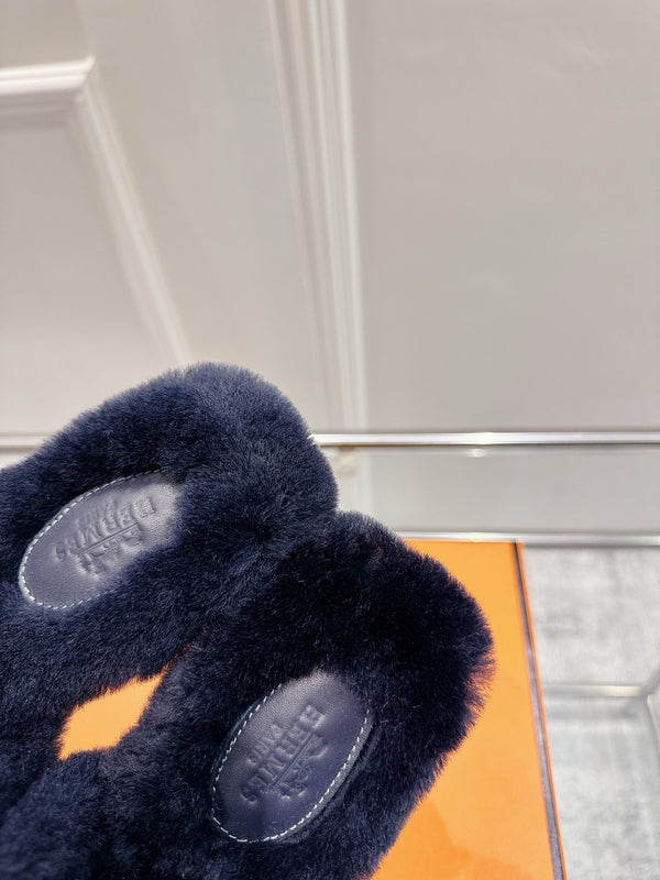 HM Oran slippers sliver buckle navy blue wool