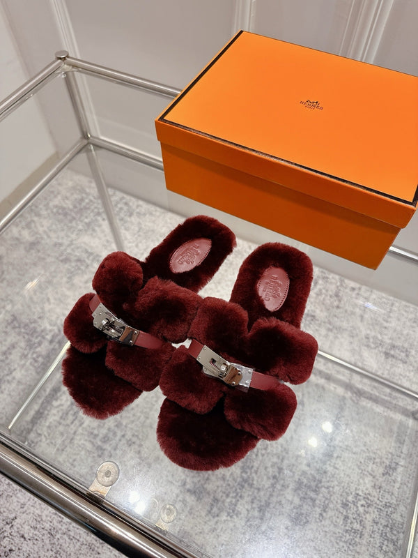 HM Oran slippers sliver buckle wine red wool