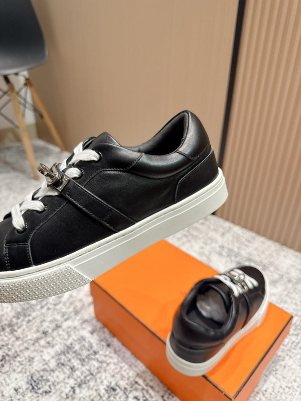 HM Casual Sneakers Sliver Buckle Black White Leather