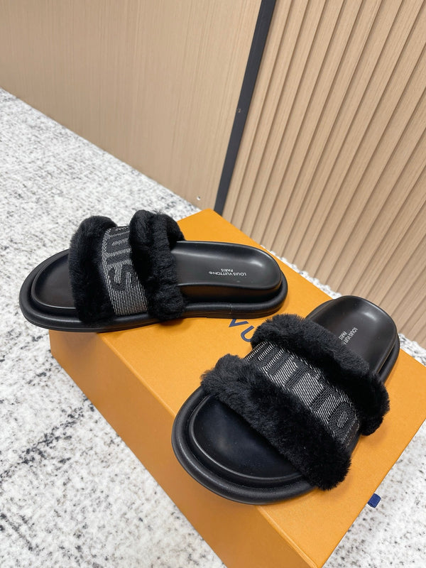 LV 25SS FW Platform Slippers Black Canvas Wool 533770