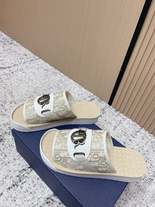 CD Men's Alpha Sandals Cream Rubber Cotton 752385