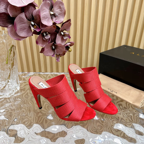 SANDALI ALAIA ELASTIC CAGE MULE CON CINTURINO INTRECCIATO ROSSO CILIEGIA E PELLE DI AGNELLO