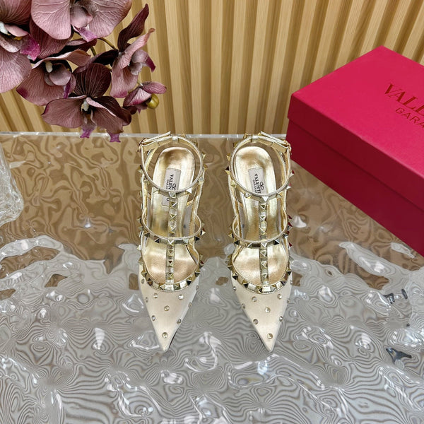 DÉCOLLETÉ ROCKSTUD EFFETTO SPECCHIO CON CINTURINI E BORCHIE COORDINATE 95 MM PELLE DI VITELLO ORO E RETE