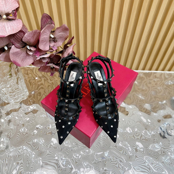 DÉCOLLETÉ ROCKSTUD EFFETTO SPECCHIO CON CINTURINI E BORCHIE COORDINATE 95 MM PELLE DI VITELLO NERA E RETE