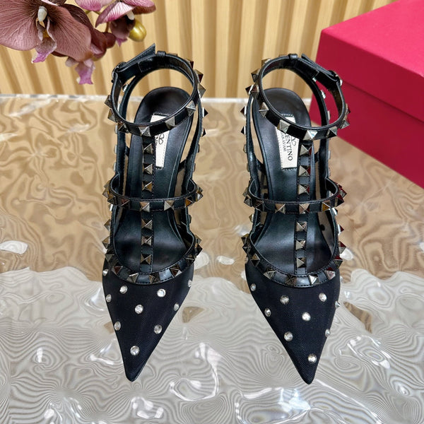DÉCOLLETÉ ROCKSTUD EFFETTO SPECCHIO CON CINTURINI E BORCHIE COORDINATE 95 MM PELLE DI VITELLO NERA E RETE