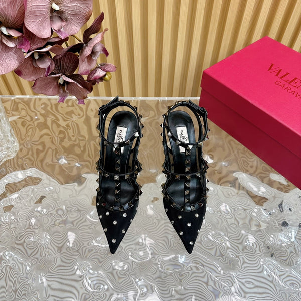 DÉCOLLETÉ ROCKSTUD EFFETTO SPECCHIO CON CINTURINI E BORCHIE COORDINATE 95 MM PELLE DI VITELLO NERA E RETE