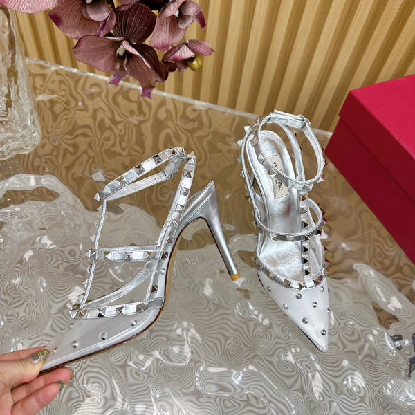 DÉCOLLETÉ ROCKSTUD EFFETTO SPECCHIO CON CINTURINI E BORCHIE COORDINATE 95 MM PELLE DI VITELLO ARGENTO E RETE