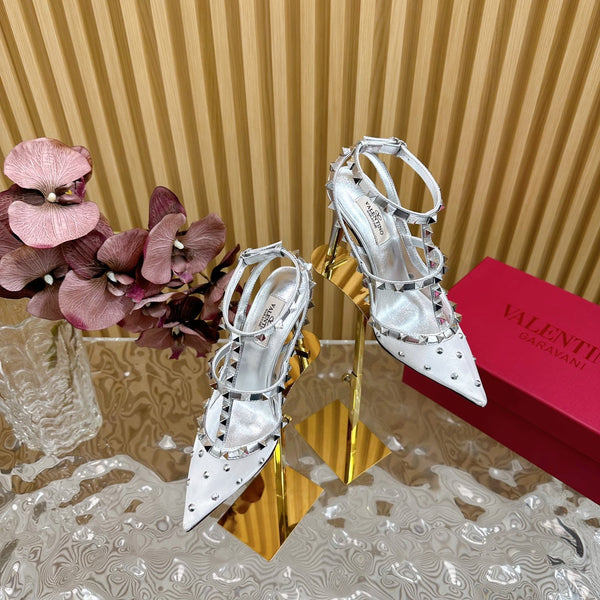 DÉCOLLETÉ ROCKSTUD EFFETTO SPECCHIO CON CINTURINI E BORCHIE COORDINATE 95 MM PELLE DI VITELLO ARGENTO E RETE