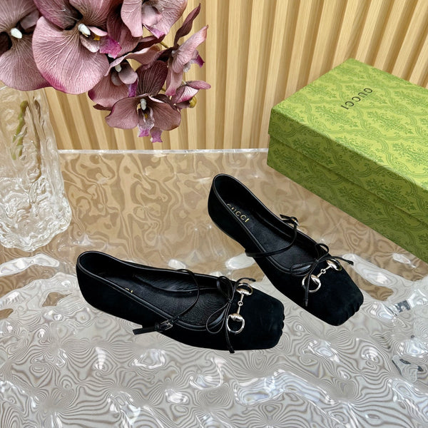 BALLERINA IN CAMOSCIO NERO