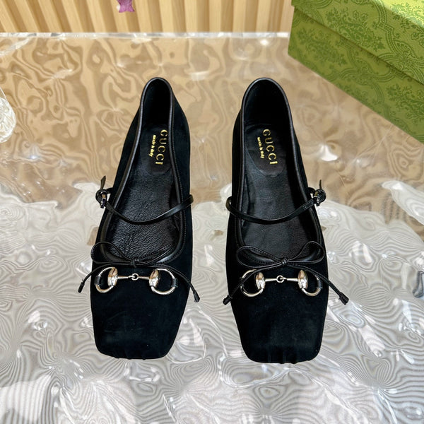 BALLERINA IN CAMOSCIO NERO